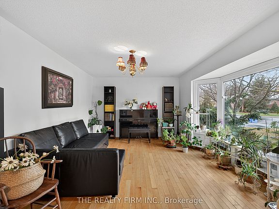 4th image of 495 Jeffreybrook Close