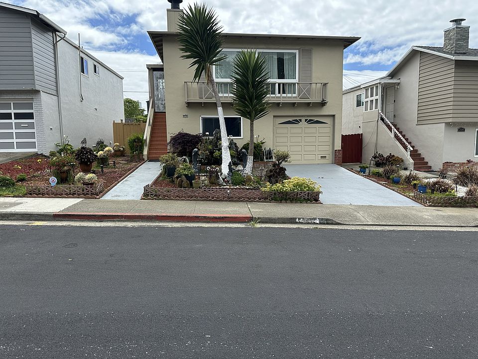 1st image of 240 Catalina Ave