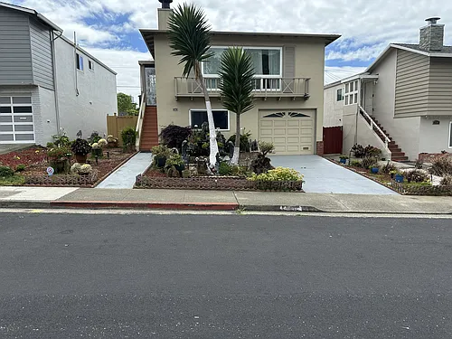 240 Catalina Ave Photo 1