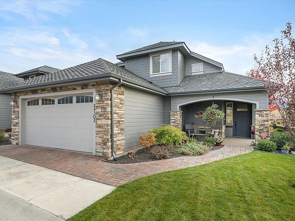 3rd image of 24302 E Pinnacle Ct