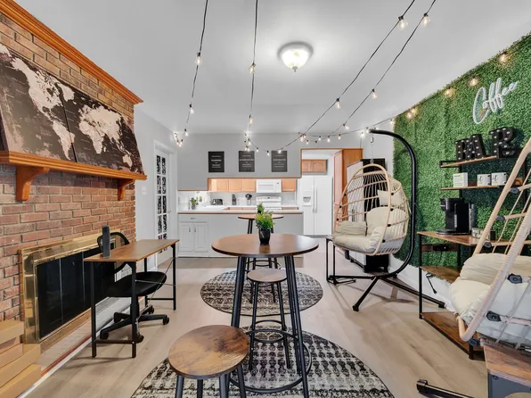 (undisclosed Address), Charlotte, NC 28212