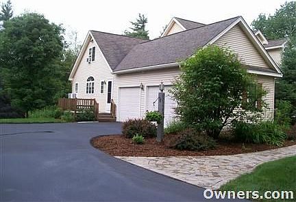 Side Deck & Garage Entry