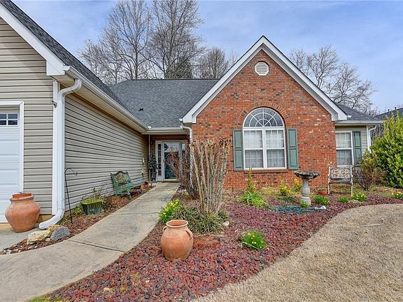 2nd image of 571 Bradford Place Ct
