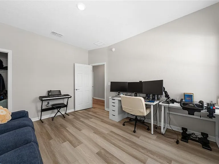 445 Silverbell Trl — Photo 12