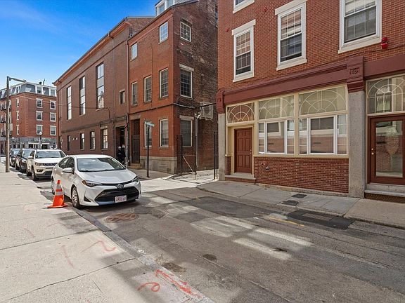 3rd image of 12 N Bennet St