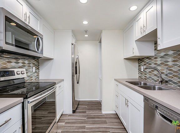 2nd image of 222 N Calle El Segundo APT 517