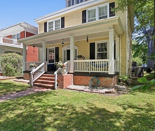 2nd image of 1627 Berkeley Ave