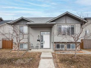 81 S Inglewood Dr, Red Deer, AB T4R0B2