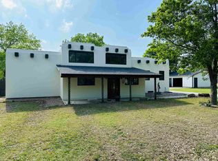 16 Richards Rd, Hays, KS 67601