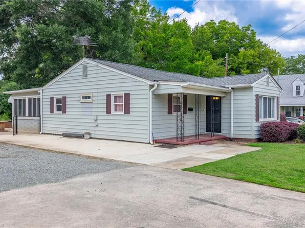 414 N Beaumont Ave, Burlington, NC 27217