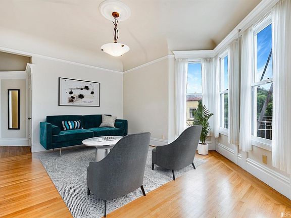 4th image of 350 Frederick St
