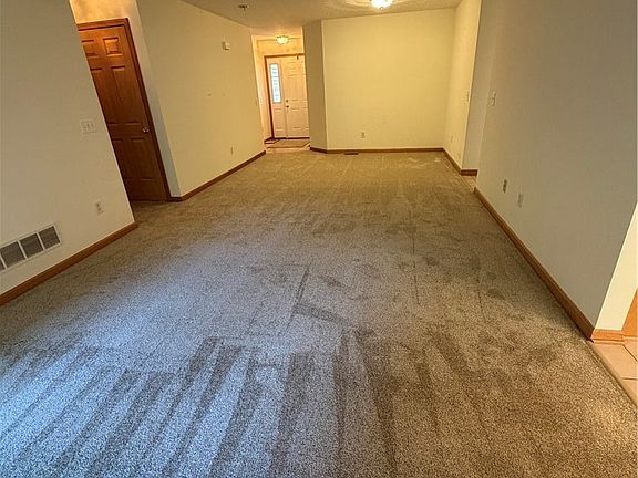 2nd image of 1437 Waters Edge Dr