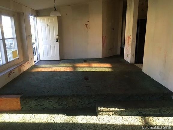 5th image of 155 Eastgate Dr