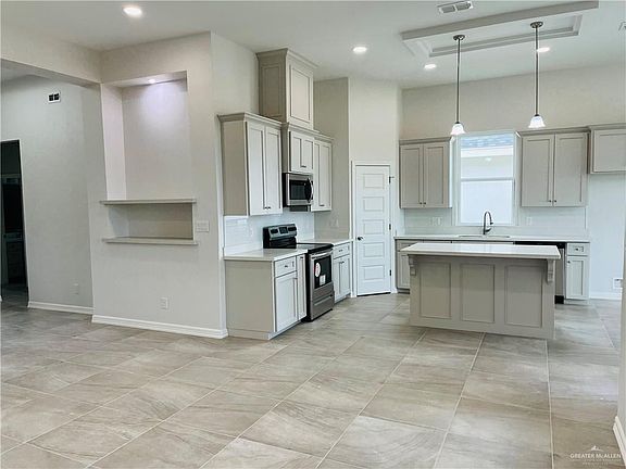 3rd image of 4200 Rodman Ln