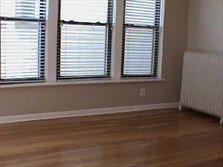 4th image of 608 Highland Ave APT 1S