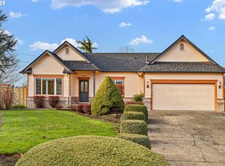 3180 Duck Horn Dr, Eugene, OR 97404