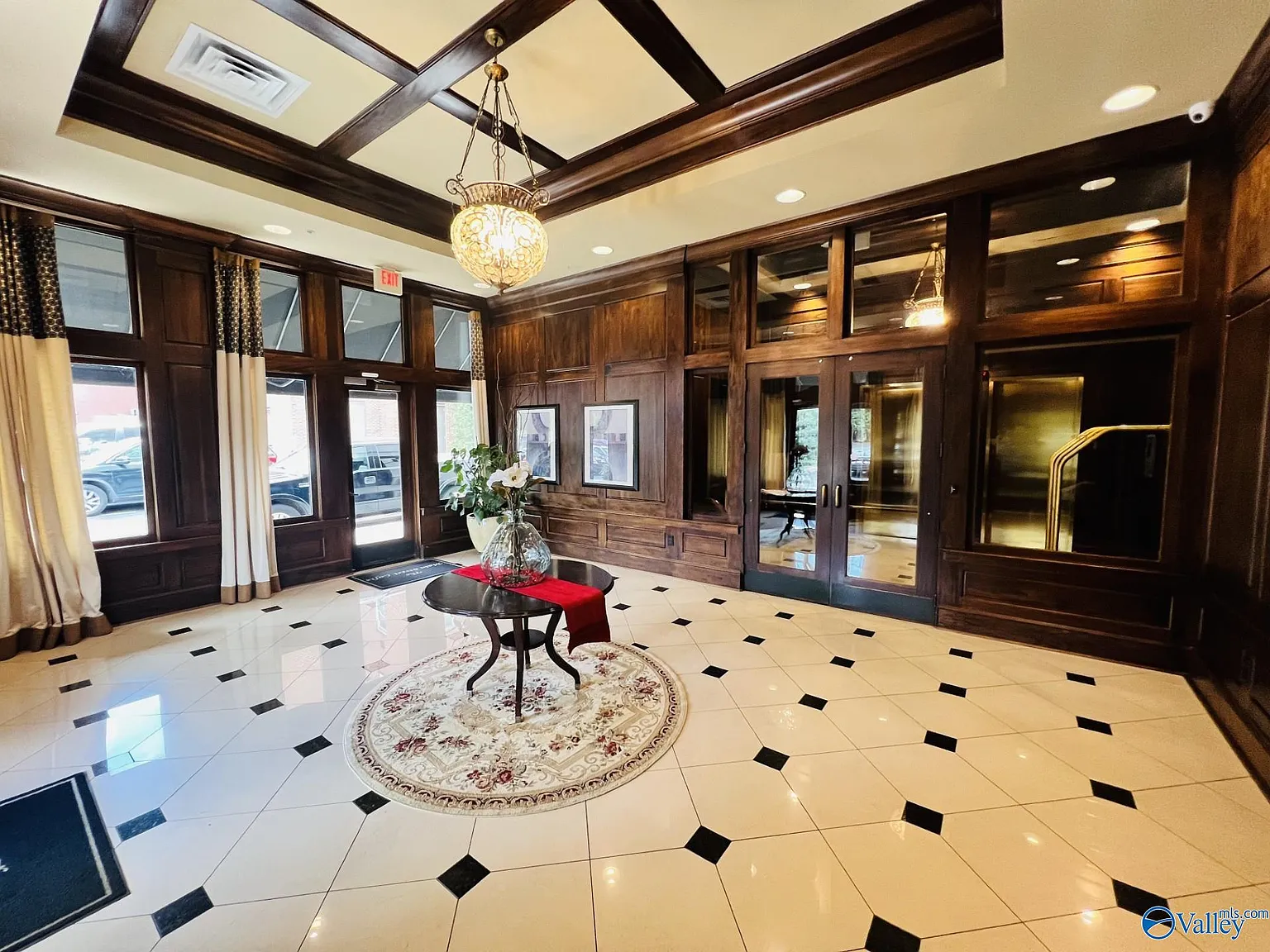2 bed, 2.0 bath, 1550 sqft, $2,200 — Photo 2