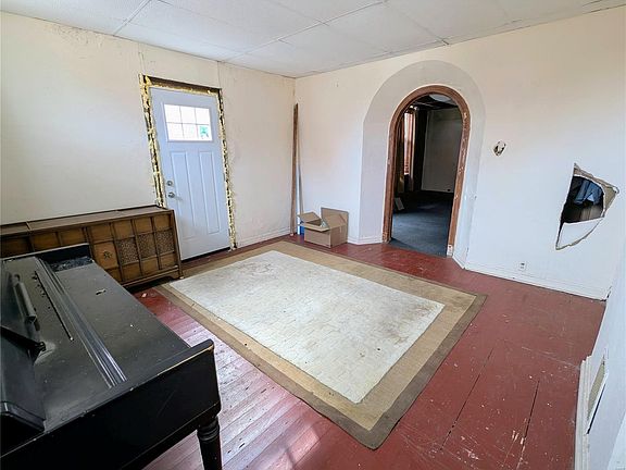 5th image of 3831 California Ave