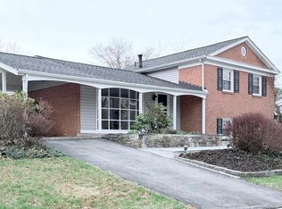 1400 Stratton Dr, Rockville, MD 20854