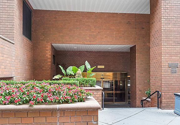 5th image of 1623 3rd Ave APT 29G