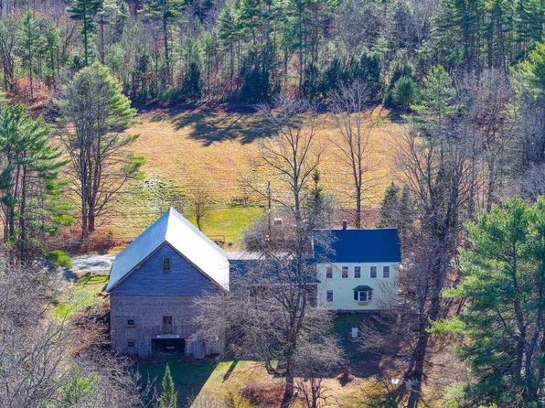 050 Hio Ridge Road, Bridgton, ME 04009