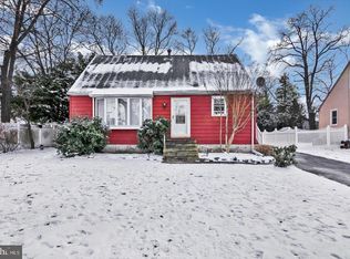 7 Hoffman Ave, Cherry Hill, NJ 08003