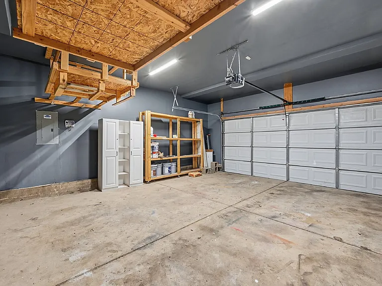 7338 Allens Park Dr — Photo 18