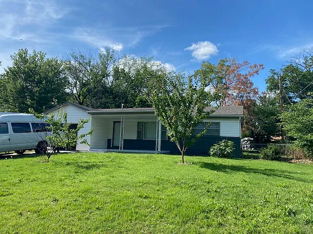 3 bed, 1032 sqft, $1,250 — Photo 4