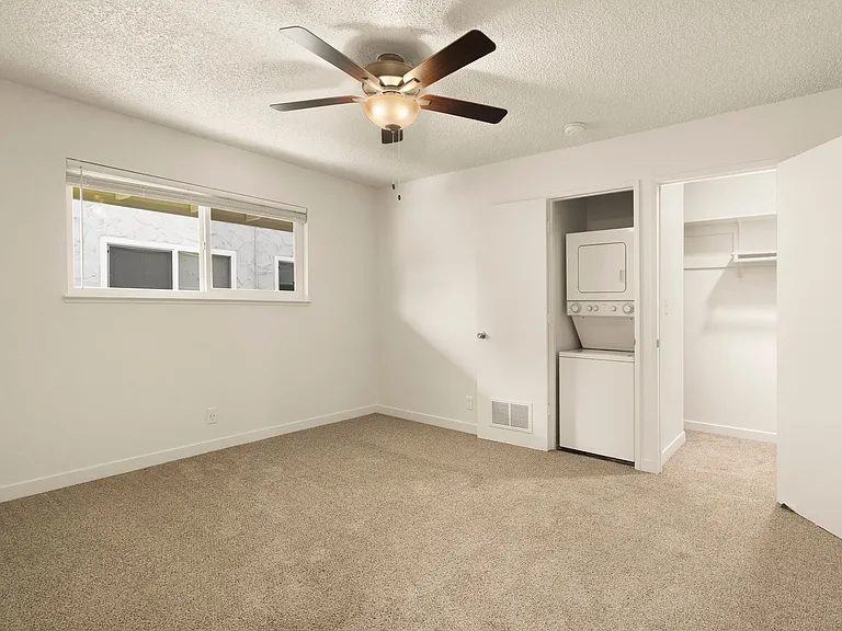Sheridan Square Apartments — Photo 89