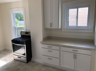 408 College Ave #410, Oakmont, PA