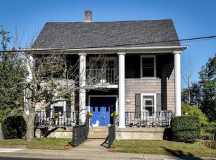 1035 Waverley St, Framingham, MA 01702