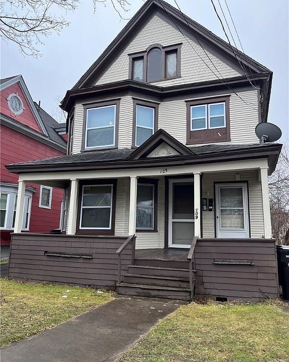 1st image of 109 W Newell St