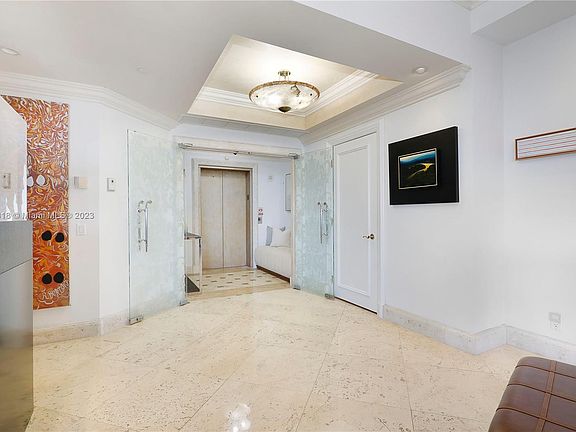 4th image of 10 Edgewater Dr APT 10C