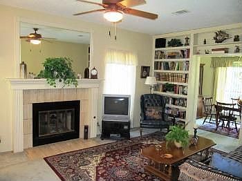 2nd image of 203 Susana Dr