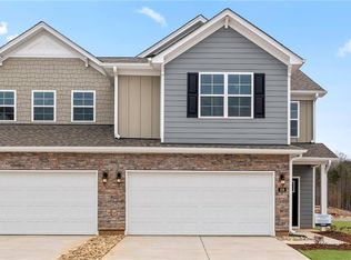 139 Briarwood Ln, Bermuda Run, NC 27006