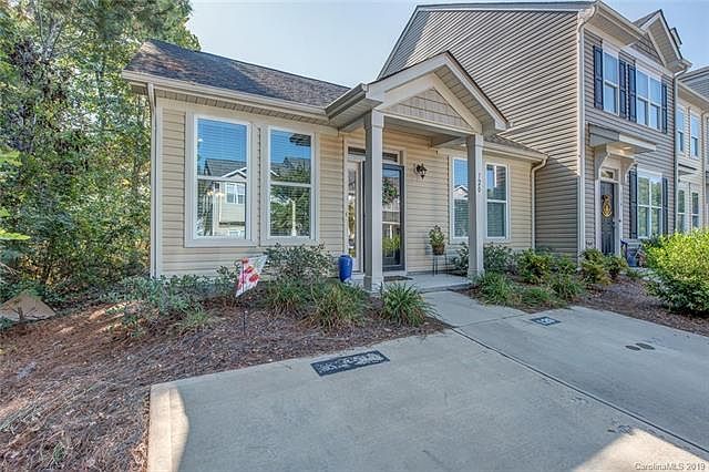 1st image of 120 Village Pl
