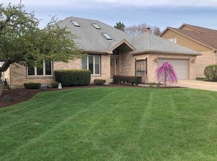 1144 W Trinity Dr, Addison, IL 60101