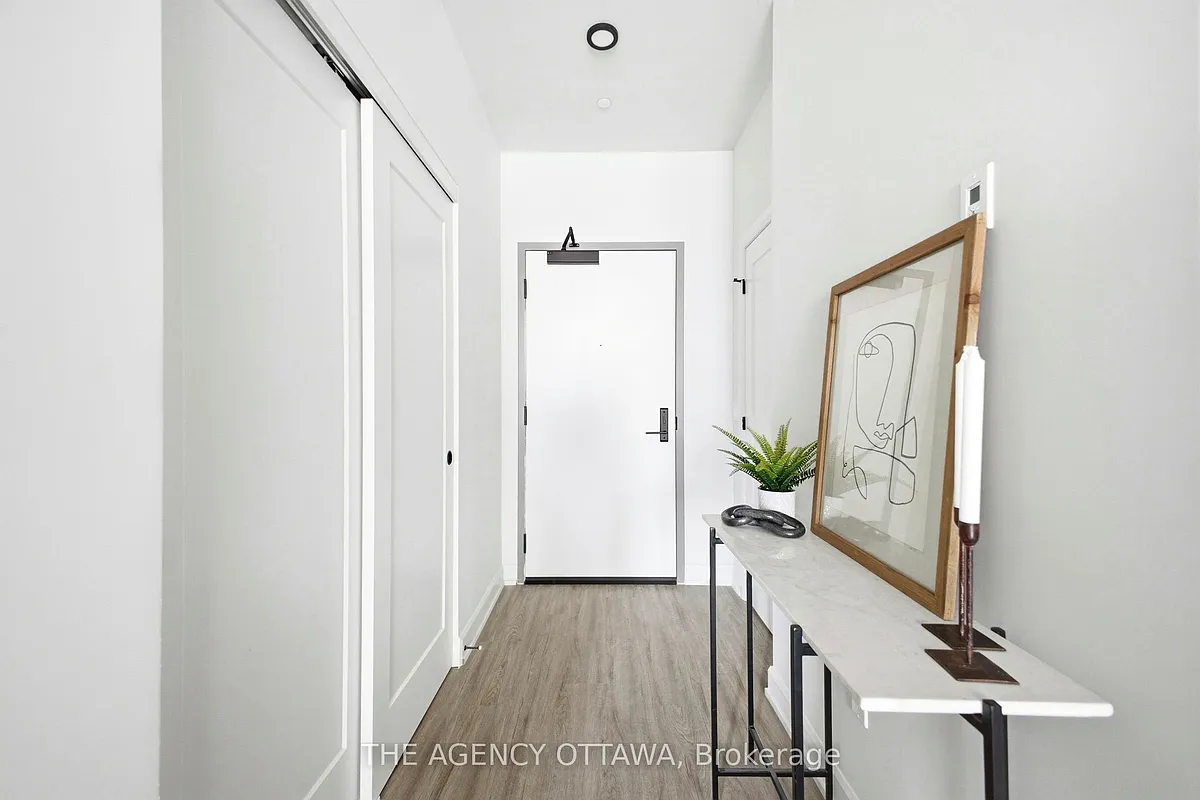 Building Photo - 56 Bayswater Ave #506