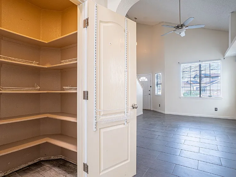 7041 Falling Leaf Cir — Photo 8