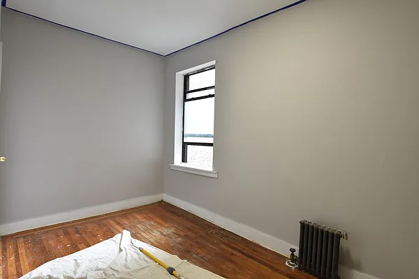 Rented by Clove Realty LLC | media 34