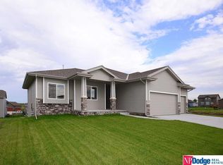 5012 N 208th St, Elkhorn, NE 68022