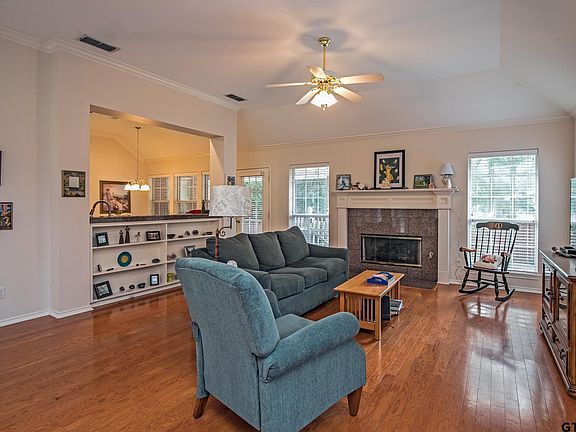 3rd image of 5618 Thomas Nelson Dr