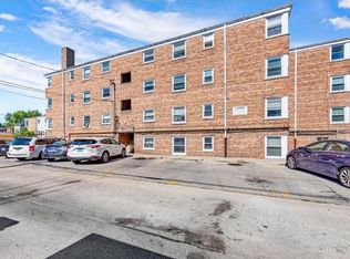 2723 W Berwyn Ave #2W, Chicago, IL 60625