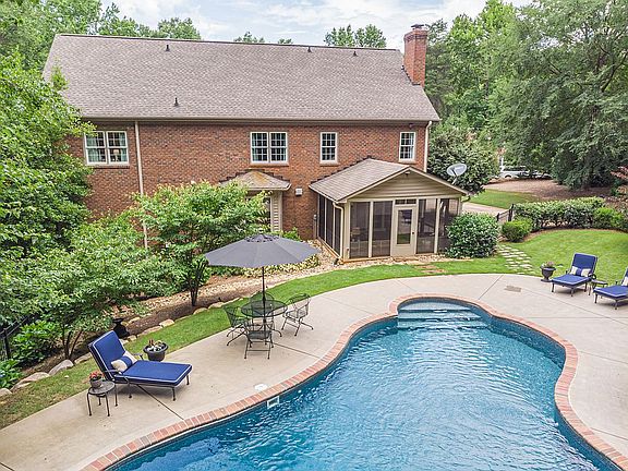4th image of 1239 Shadowood Dr