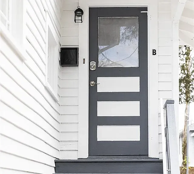 133 Oviedo St #B — Photo 2