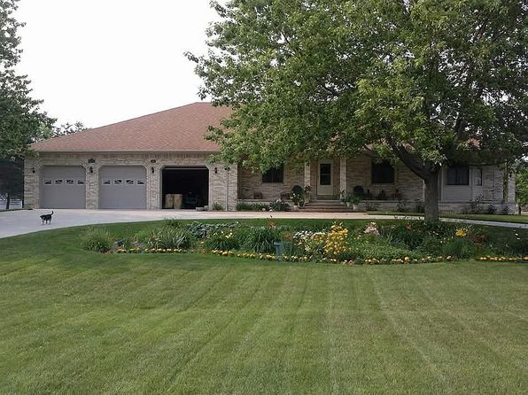4536 Moses Dr