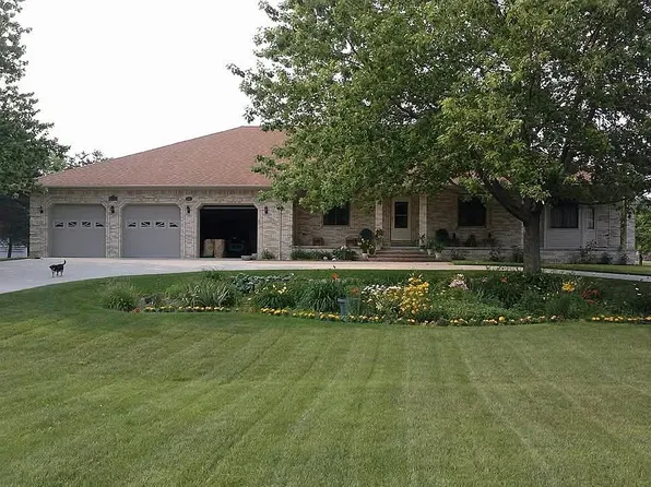 4536 Moses Dr, Port Huron, MI 48060