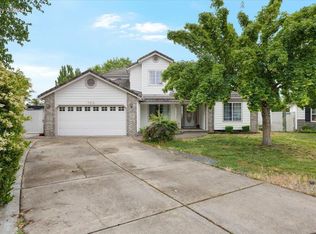752 Mallory Ct, Central Pt, OR 97502