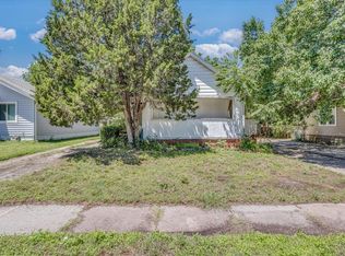 611 S Grove Dr, Wichita, KS 67211