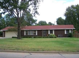 1609 N Pecan Rd, Ponca City, OK 74604